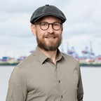 Portraitfoto vonDr. Lukas Hoffmann