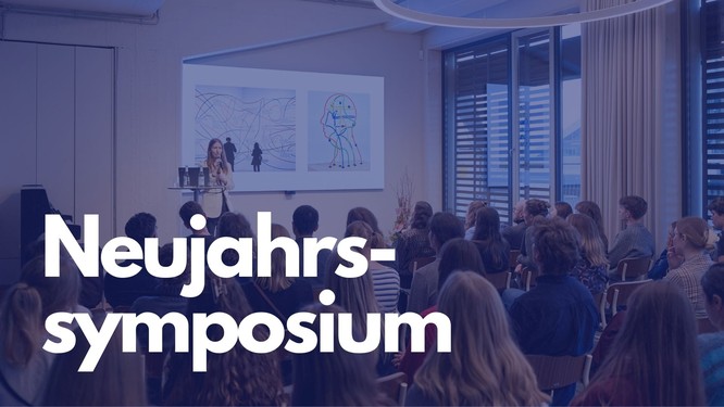Headerfoto von einer Vortragssituation. Darauf steht: Neujahrssymposium